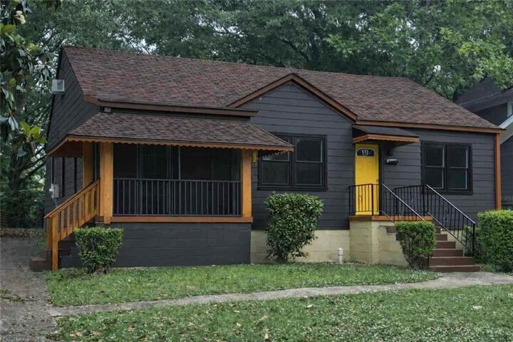 Property Photo: 1712 Clifton Way SE GA 30316