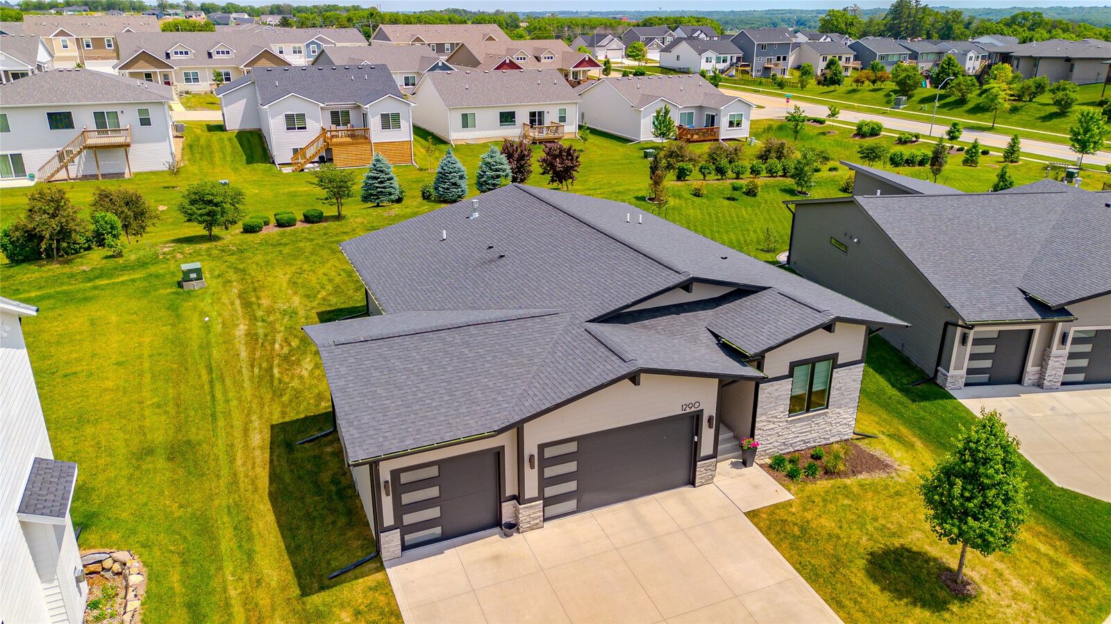 Property Photo:  1290 S Radley Street  IA 50266 