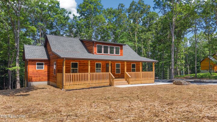 Property Photo:  2377 Porch Rock Rd  TN 37367 
