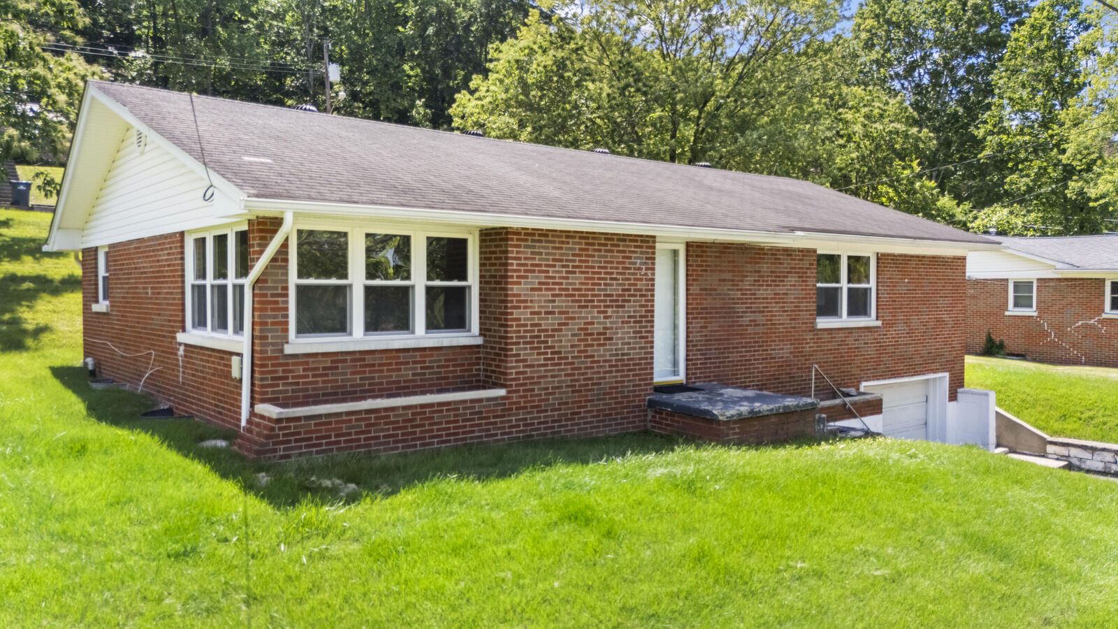 Property Photo:  725 W Sun Street  KY 40351 