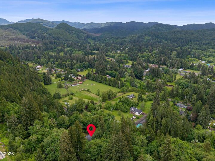 Property Photo:  2887 N North Bank Road  OR 97368 