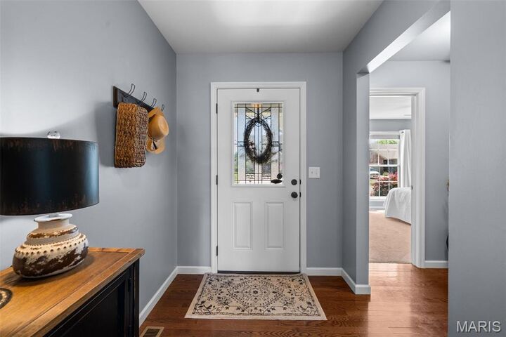 Property Photo:  1713 Westlake Circle  MO 63069 