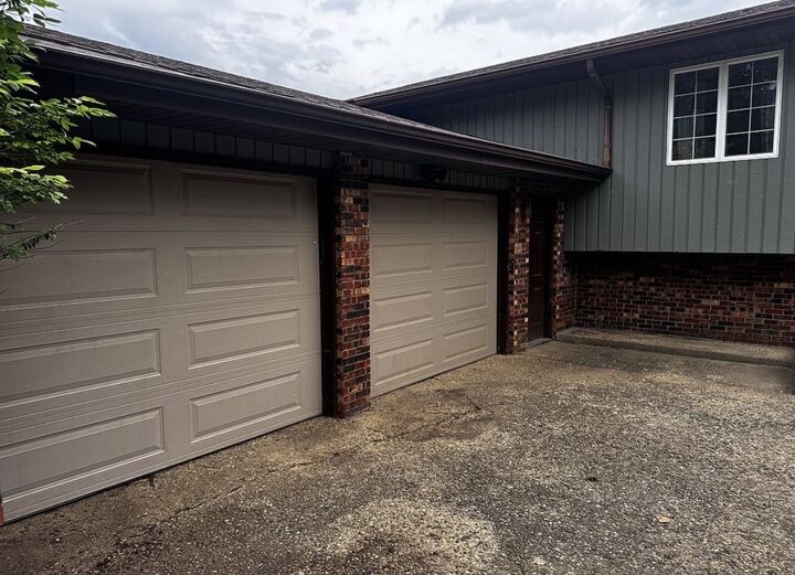 Property Photo: 8819 Oak Drive IL 61727