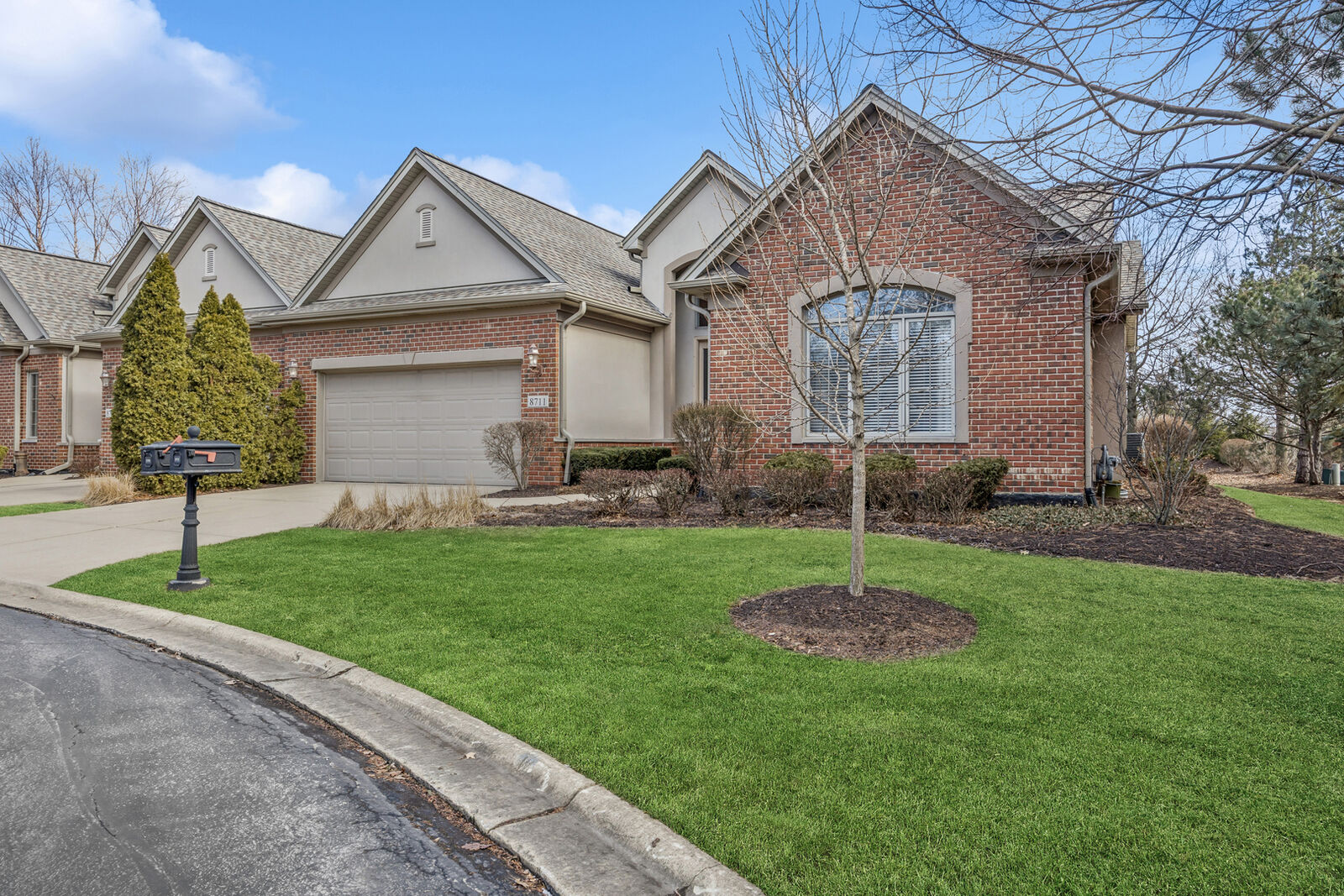 Property Photo: 8711 Berkley Court IL 60462