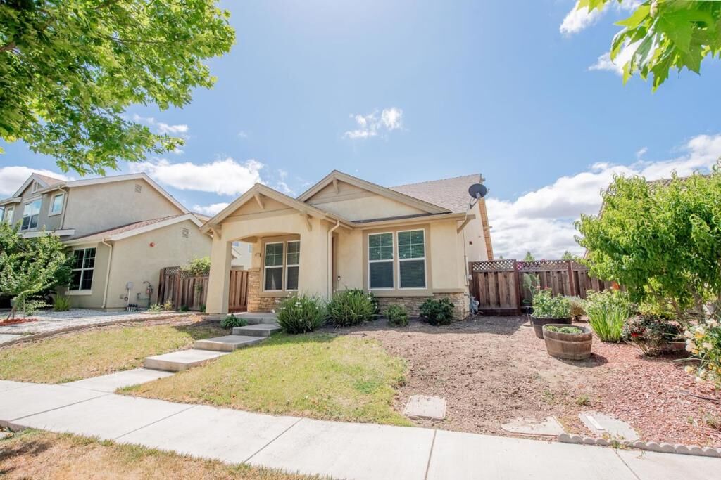 Property Photo:  609 Brumwell Street  CA 93930 