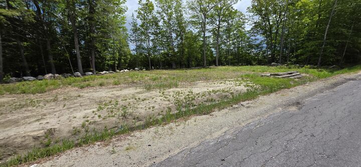 Property Photo:  1 Holbrook Road  ME 04282 