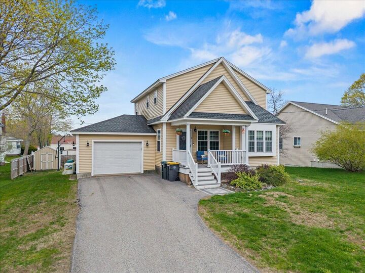 Property Photo:  8 Fairfield Road  ME 04074 