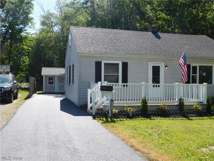 Property Photo:  1283 Waverly Road  OH 44095 