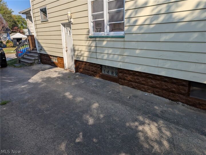 Property Photo: 127 Courtland Avenue OH 44405