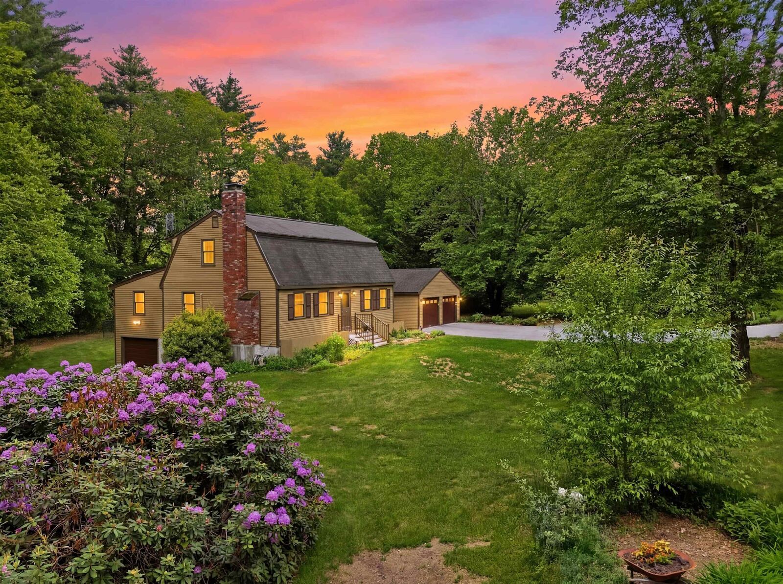 Property Photo:  11 Mitchell Street  NH 03054 
