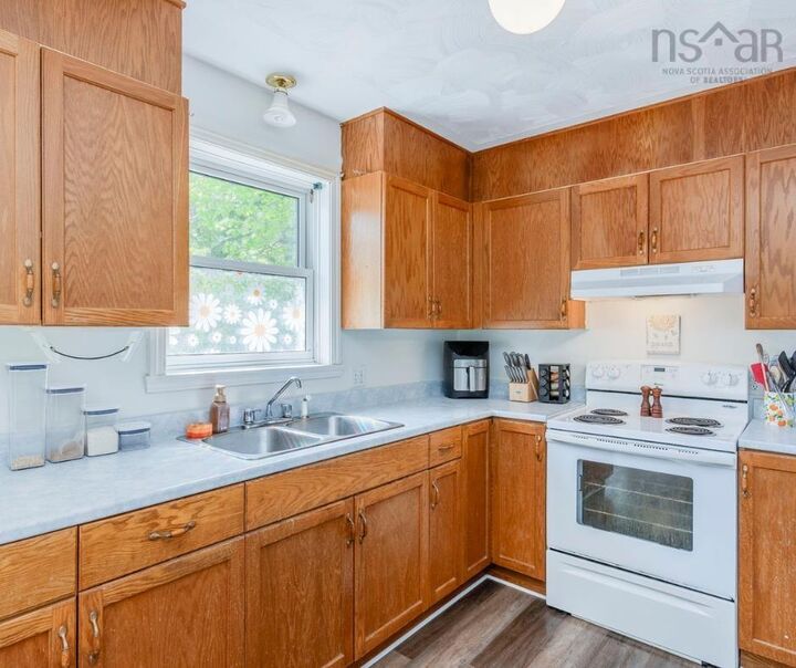 Property Photo:  5 Maplewood Lane Lane  NS B0P 1R0 