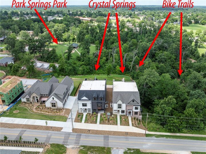 Property Photo:  1039 NW A Street  AR 72712 