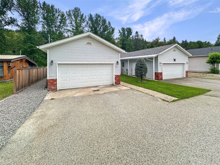 Property Photo: 466 Corina Avenue A BC V0X 1W0