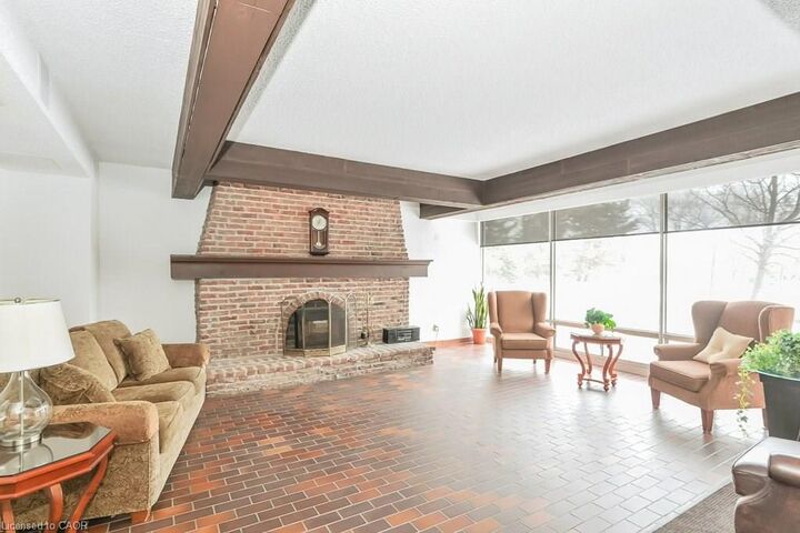 Property Photo:  225 Harvard Place 1105  ON N2J 4H4 