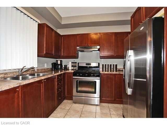 Property Photo:  1085 Harrogate Drive 48  ON L9K 1R2 