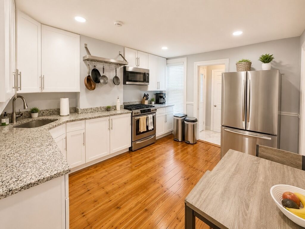 Property Photo: 594 E 5th St 1 MA 02127