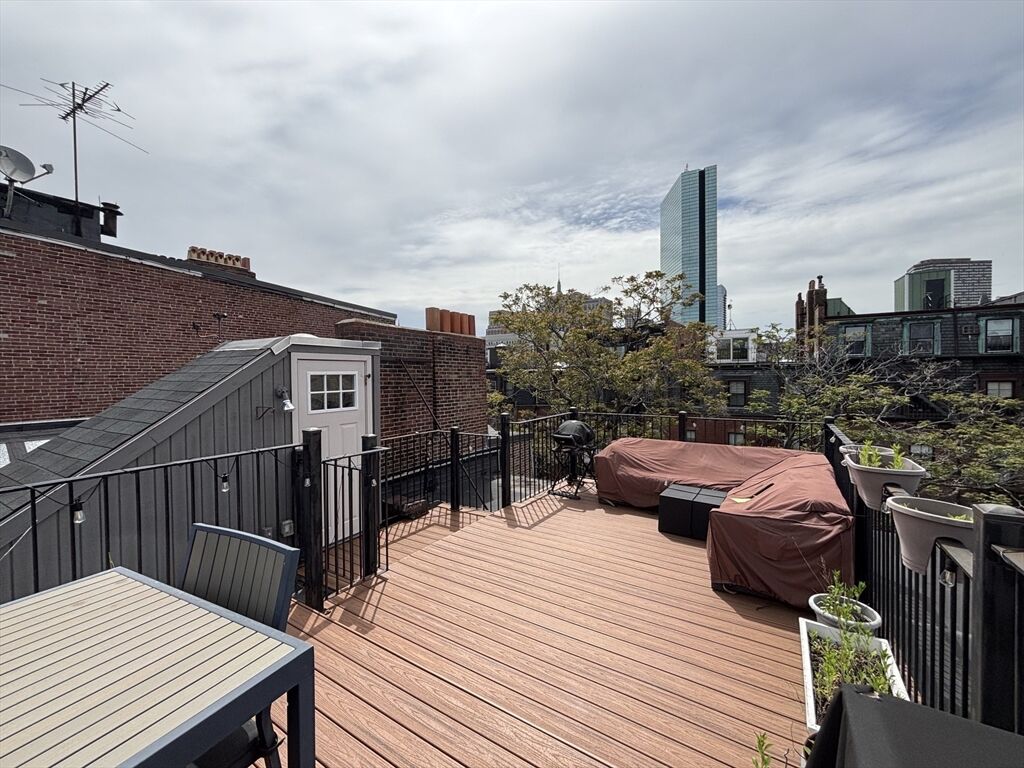Property Photo: 241 Beacon St. 5 MA 02116