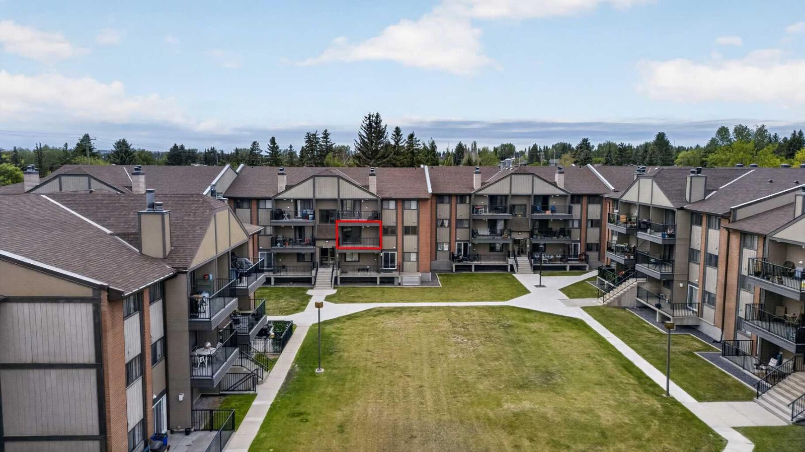 Property Photo: 13045 6 Street SW 3210 AB T2W 5H1