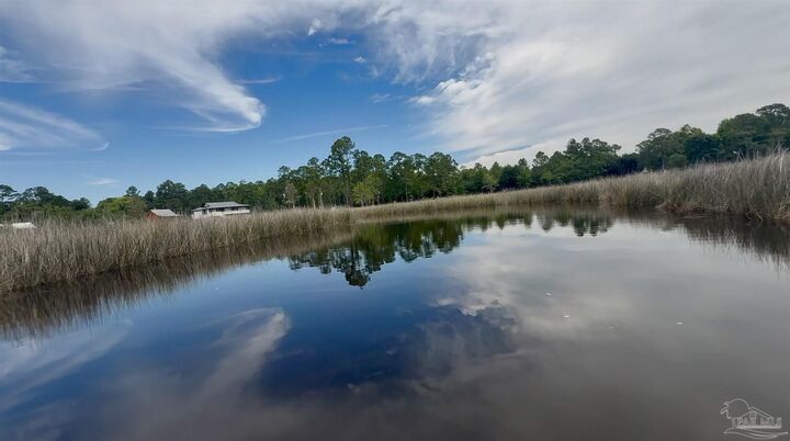 Property Photo:  7524 Petersen Pt Rd  FL 32583 