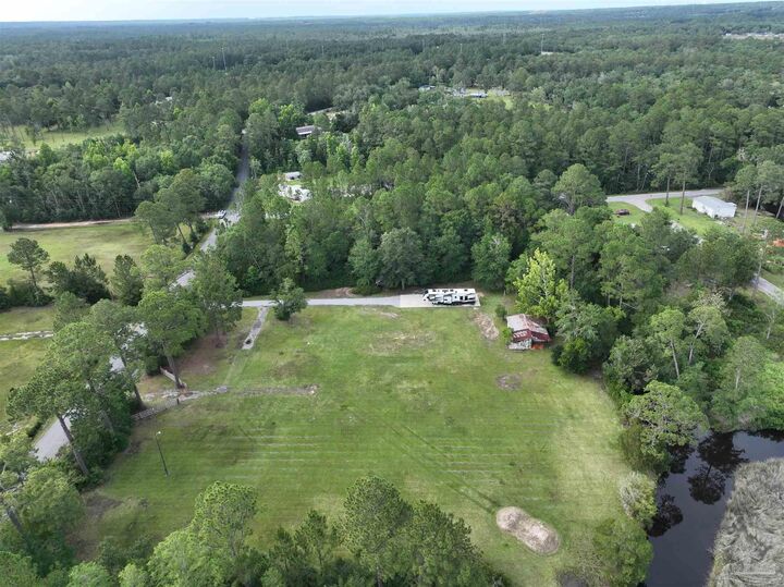 Property Photo:  7524 Petersen Pt Rd  FL 32583 