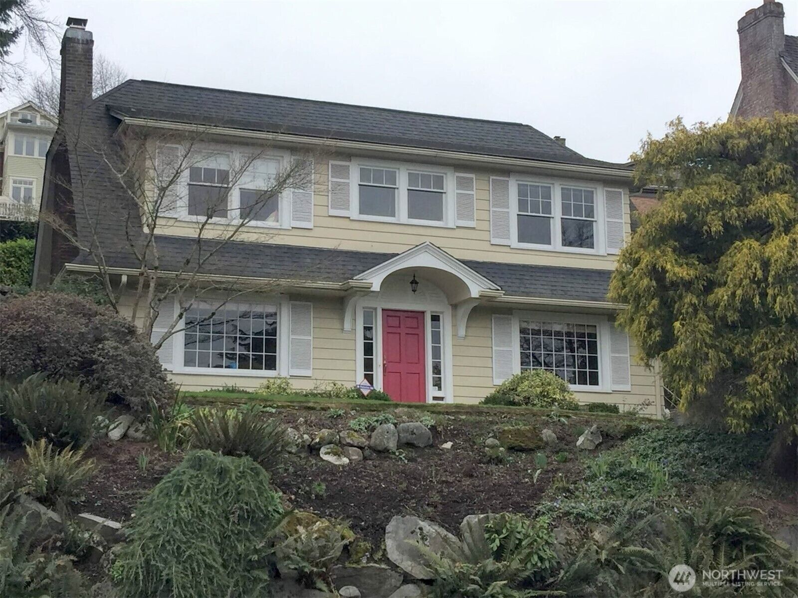 Property Photo: 3325 Lakewood Avenue S WA 98144