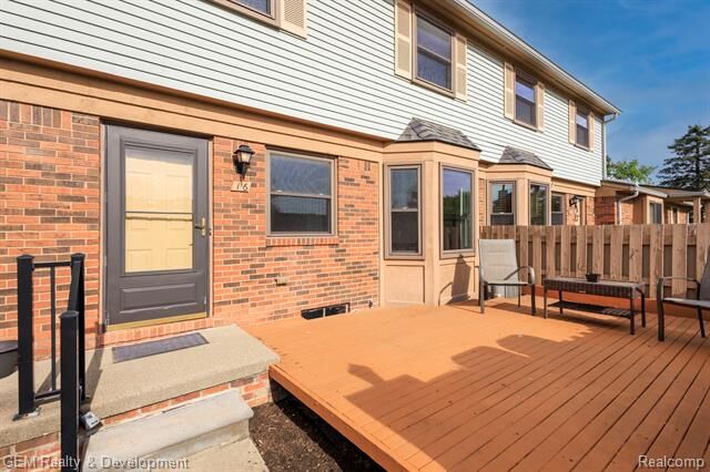 Property Photo:  1831 N Arbor Way Drive 16  MI 48188 