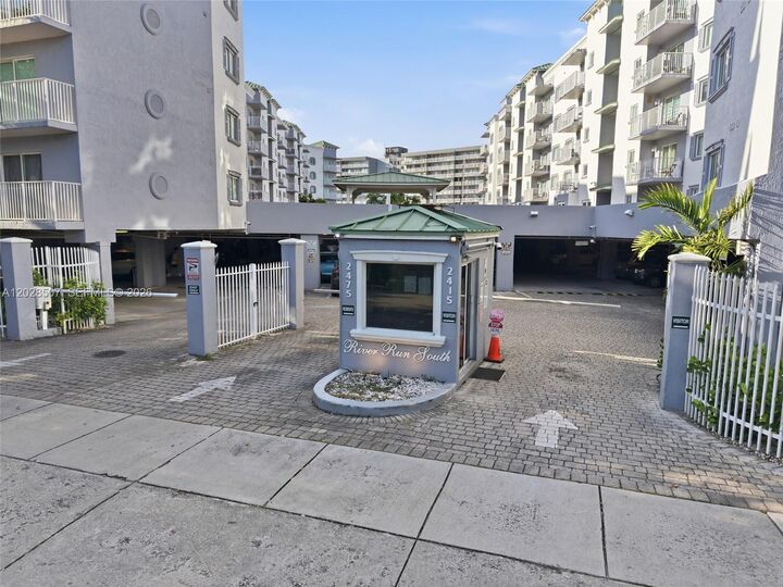 Property Photo:  2475 NW 16th St Rd 401  FL 33125 
