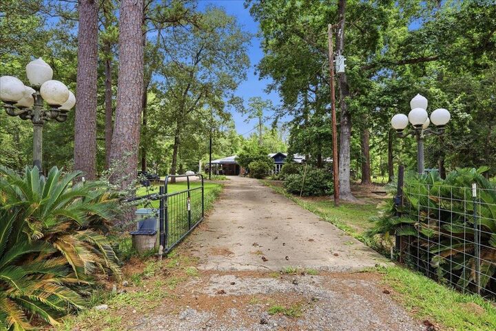 Property Photo:  471 Any Old St.  TX 77612 