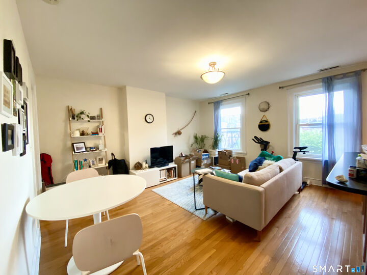 Property Photo:  270 College Street 3  CT 06510 
