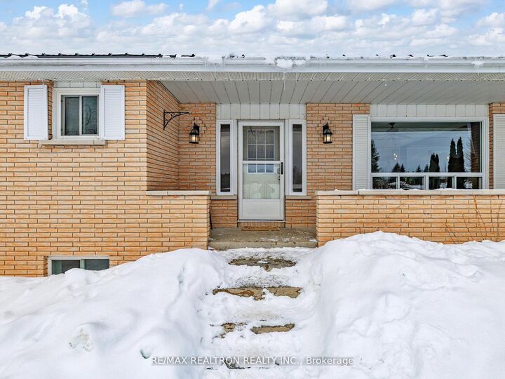 Property Photo: 757 Kings Wharf Road ON K0M 1A0