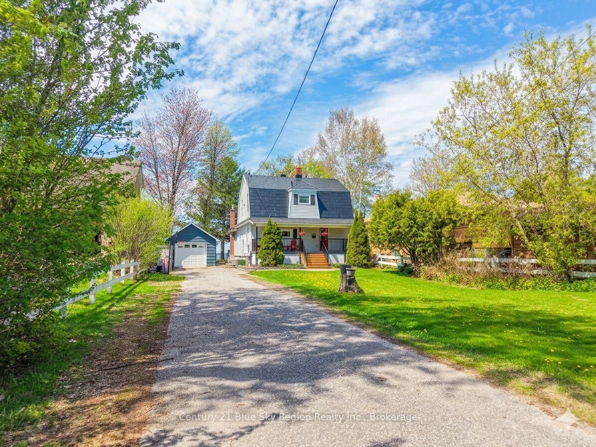 Property Photo:  935 Leask Avenue  ON P1A 1V3 