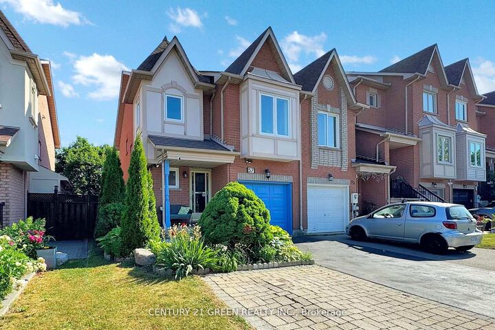 57 Kelso Crescent — photo 1