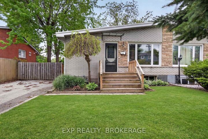 340 Palace Road — photo 1
