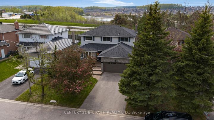Property Photo: 37 Laurentian Lane ON L3V 7N8