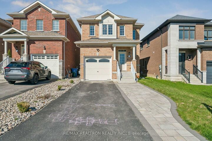 Property Photo: 494 Rita's Avenue ON L3X 2E8