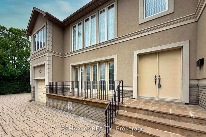 Property Photo: 18 Mullet Road ON M2M 2A6