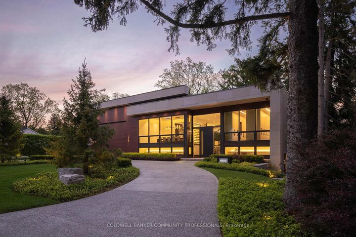 Property Photo: 865 Glenwood Avenue ON L7T 2J8