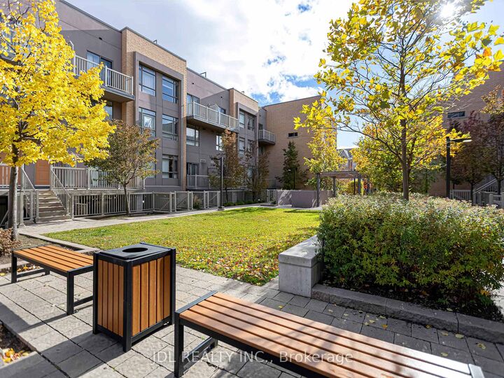 Property Photo: 90 Orchid Place Drive 307 ON M1B 0C4