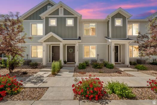 Property Photo:  1112 E Quarterdeck Way  UT 84045 