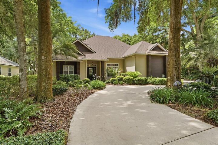 Property Photo:  95342 Mackinas Circle  FL 32034 