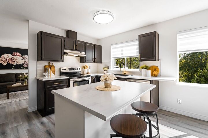 Property Photo: 11588 232 Street 36 BC V2X 0J6