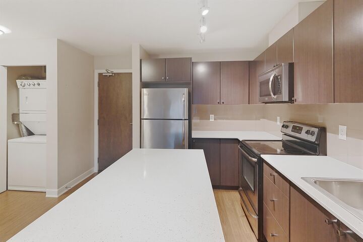 13740 75A Avenue 417 — photo 1