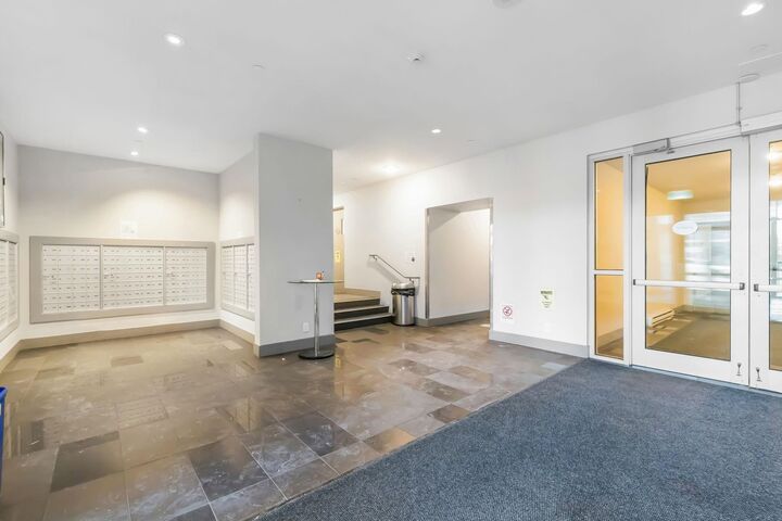 Property Photo: 11967 80 Avenue 1206 BC V4C 0E2
