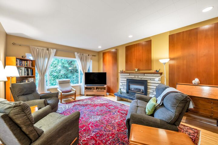 Property Photo: 1320 Kent Street BC V4B 4T7