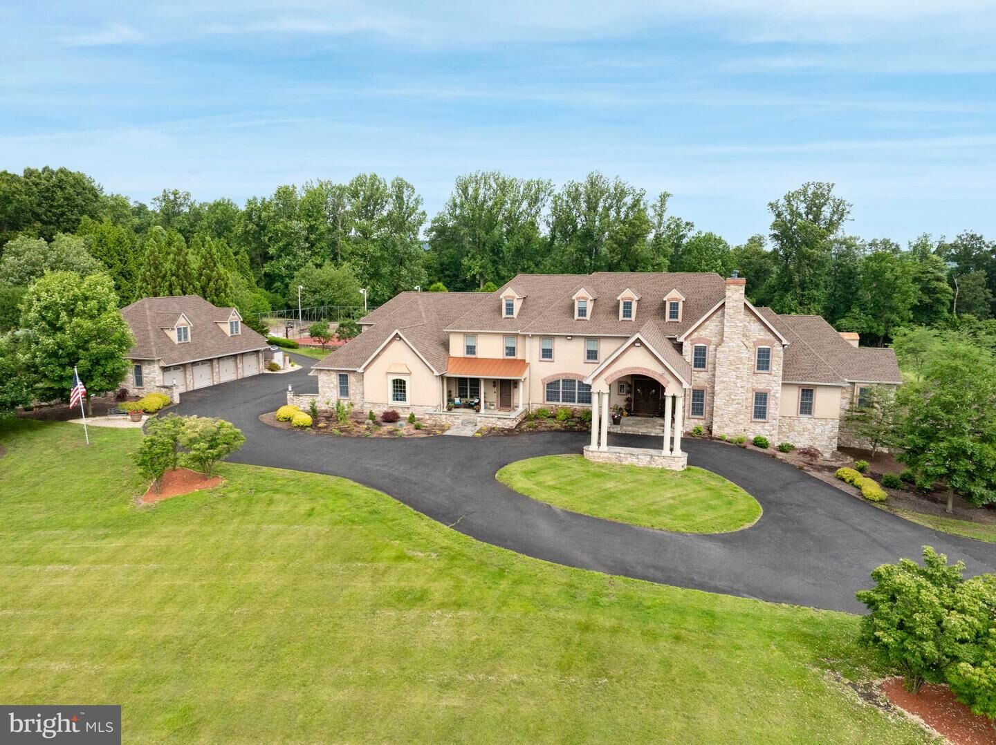 Property Photo:  479 Imperial Drive  PA 19540 