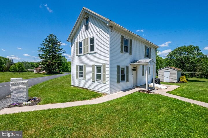 Property Photo:  20 Natures Road  PA 17963 