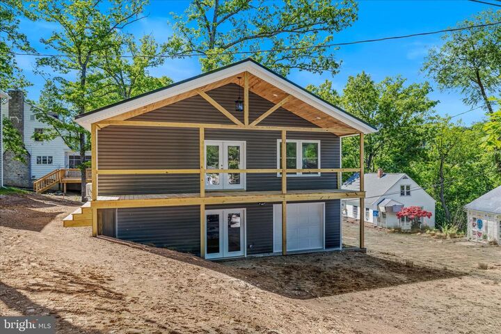 Property Photo:  21 Hilltop Street  WV 25411 