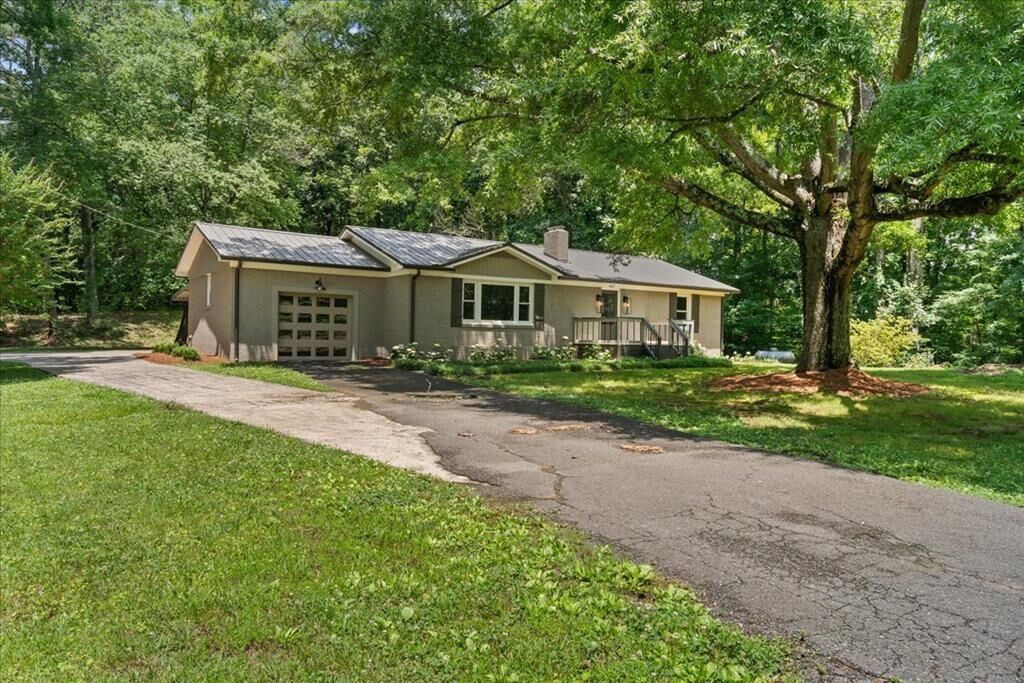 Property Photo: 537 Beaverdale Road GA 30721