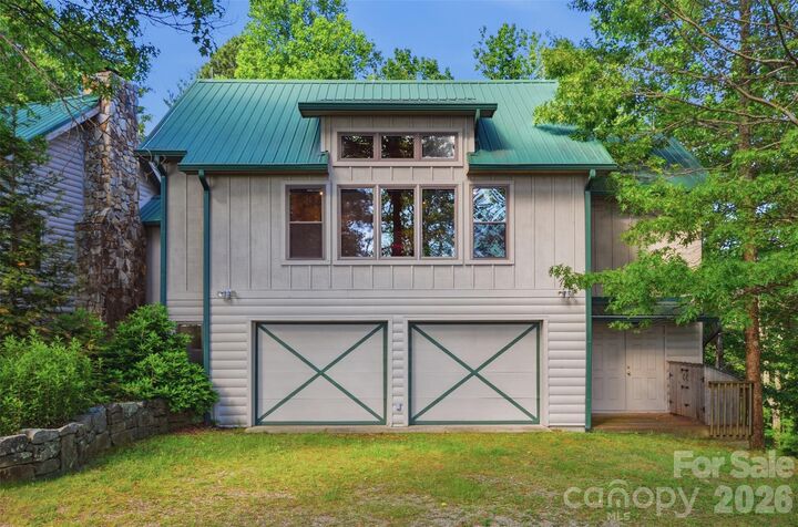 Property Photo: 845 Morning Ride Drive NC 28722