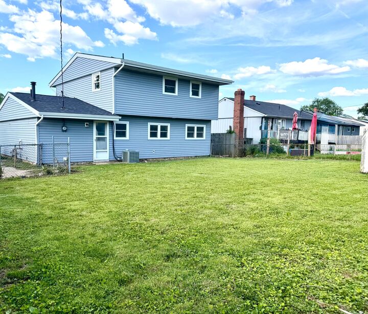 Property Photo: 847 Kingland Drive OH 43207